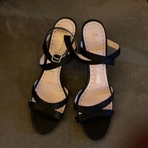 Black & White High-Heeled shoes from Abaete